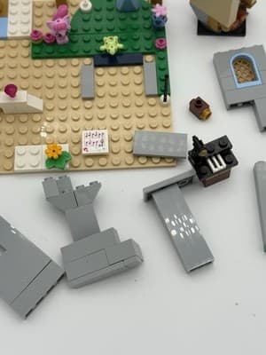 Lego Lot Pieces Princess Cat Turtle Sealed Bag Piano Castle Flowers - Thumbnail 5