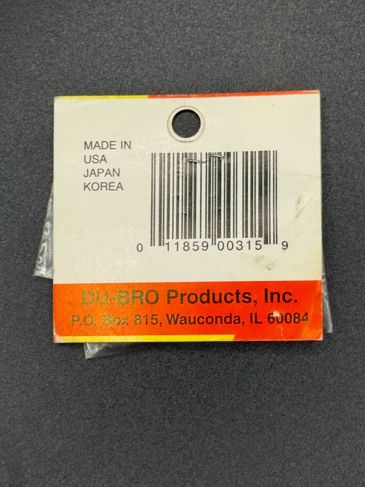 Du-Bro Catalogue Part # 315 6-32 x 1" Socket Head Cap Screws (Set of 4) - Thumbnail 2