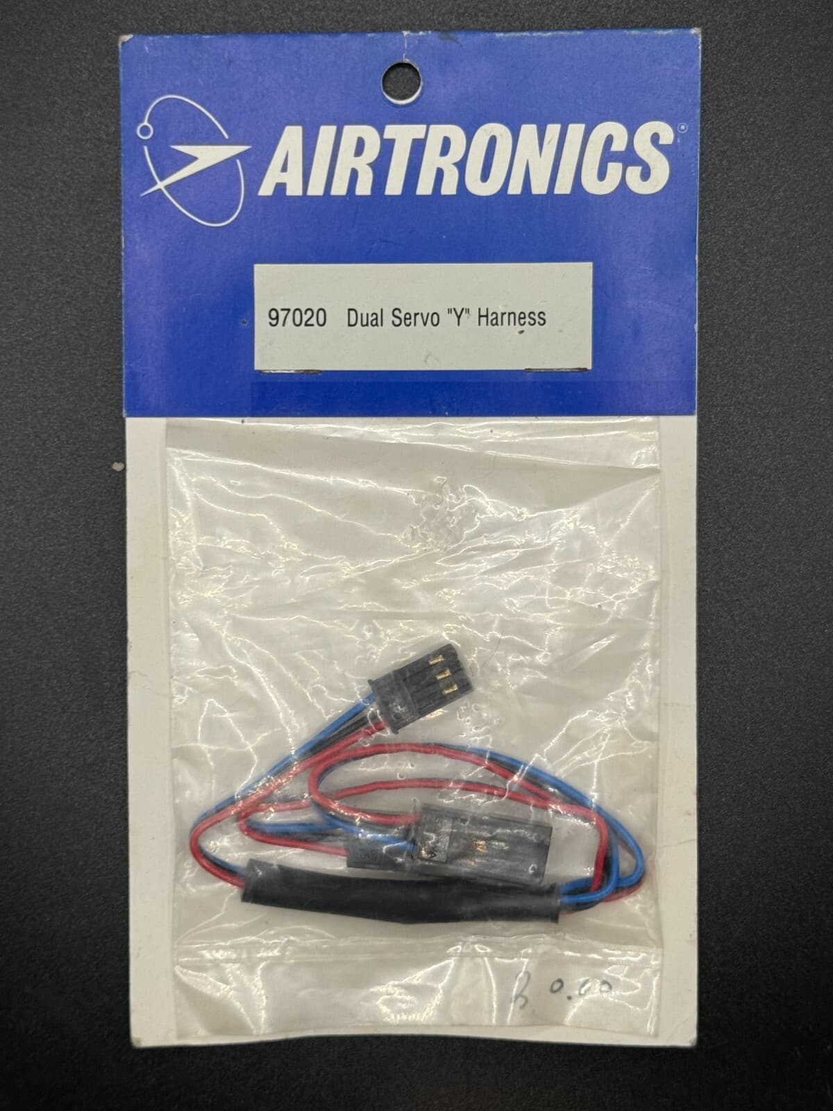Airtronics 97020 Vintage Dual Servo "Y" Harness - Image 1