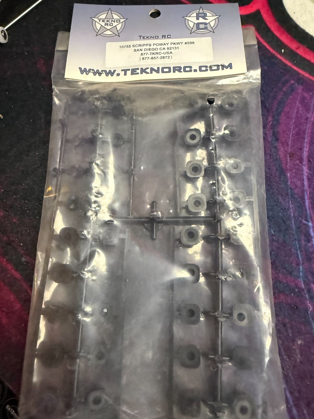 Tekno RC TKR5165 V2 Hinge Pin Inserts/Wheelbase Shim Set - Thumbnail 2