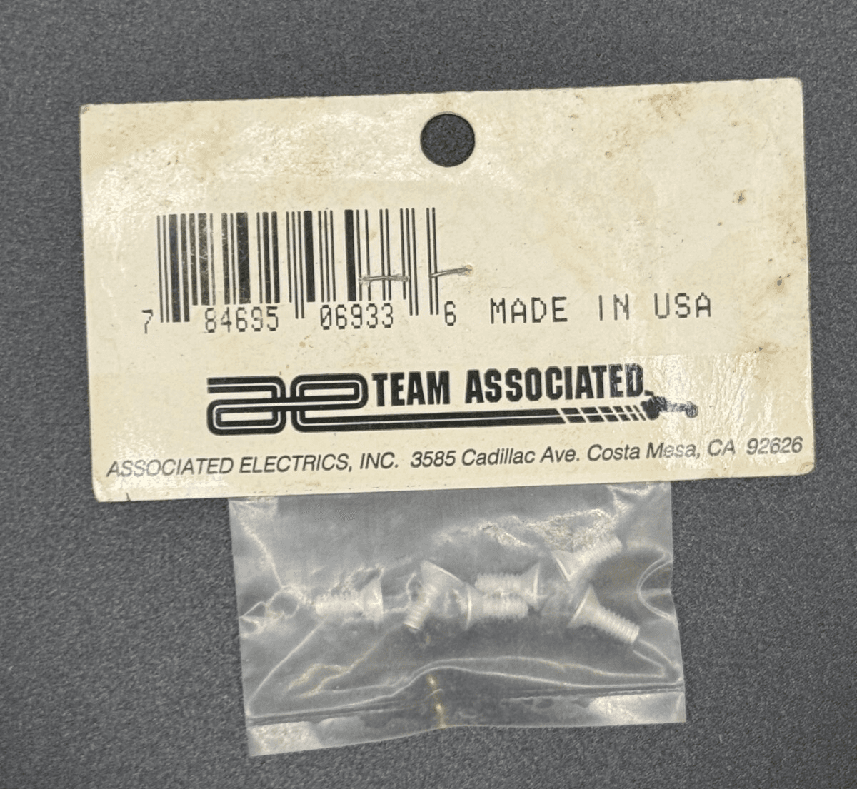 Team Associated Vintage 6933 Aluminum Flat Head Screws 4-40 x 5/16" (Set of 6) - Thumbnail 2