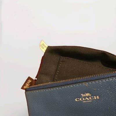 Coach Corner Zip Wristlet Blue Crossgrain Leather Wallet Clutch –Great Condition - Thumbnail 3