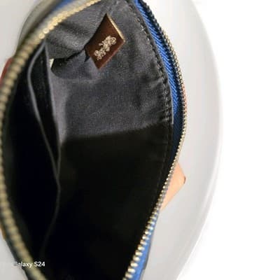 Coach Corner Zip Wristlet Blue Crossgrain Leather Wallet Clutch –Great Condition - Thumbnail 5