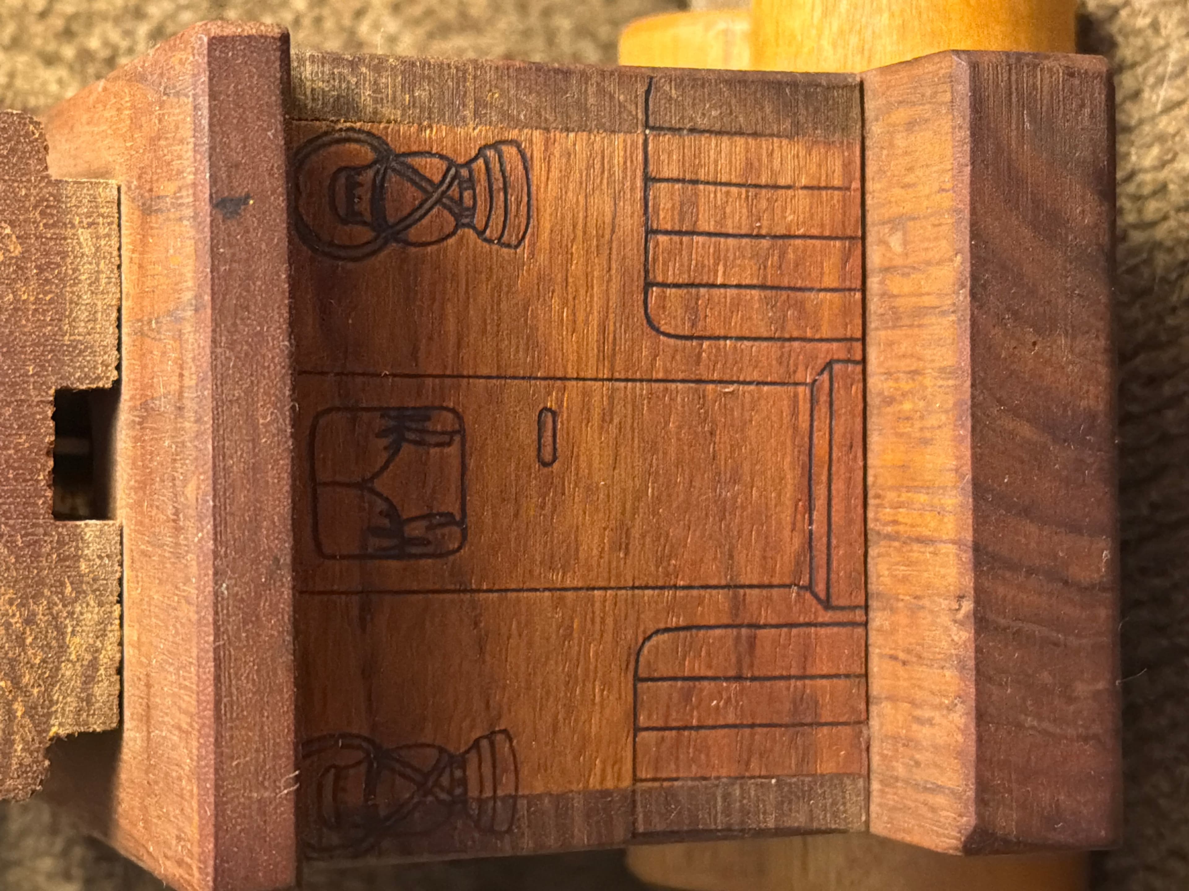 Toystalgia wooden train bank cubby caboose 1988 - Thumbnail 3