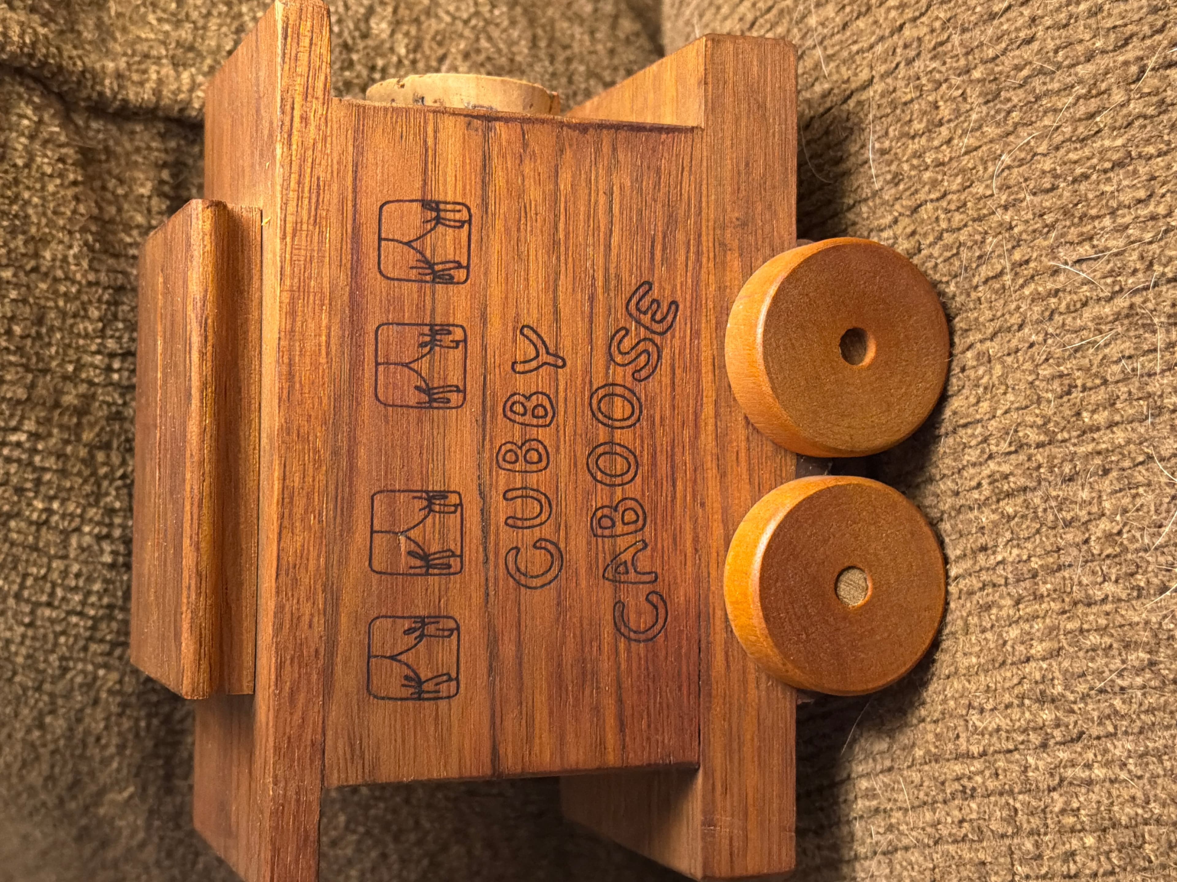 Toystalgia wooden train bank cubby caboose 1988 - Thumbnail 4