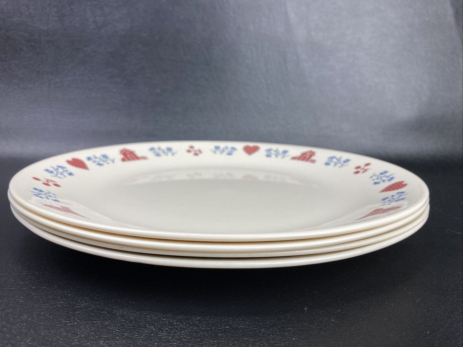 Corelle Hometown Dinner Plates 10-1/4” diam. Red Hearts & Cherries USA Set Of 4 - Thumbnail 4