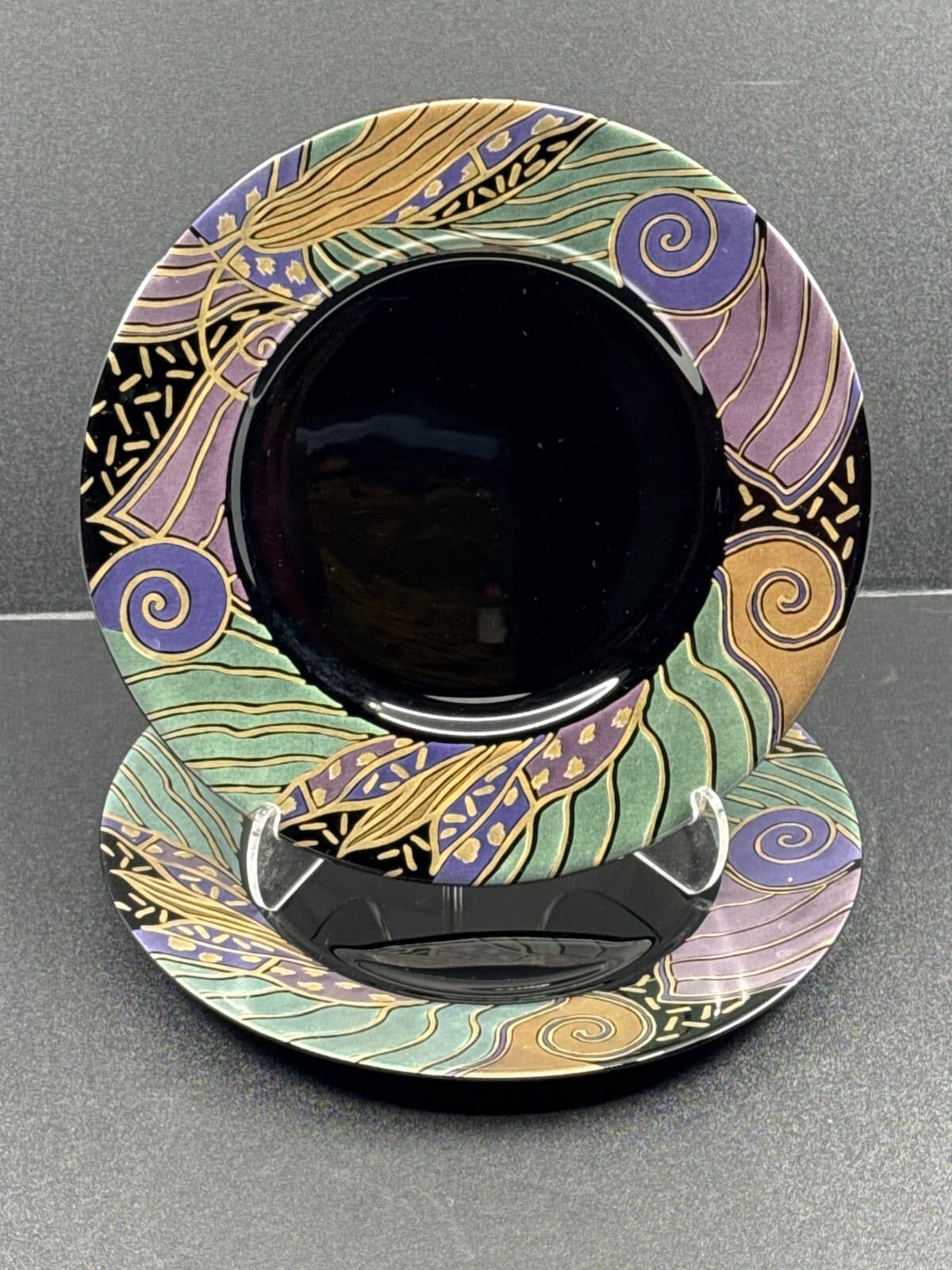 Arcoroc Tampico 7 3/4" Set of 2 Dessert Plates - Image 1