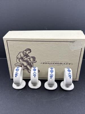 Pfaltzgraff Yorktowne Vintage Footed Napkin Rings Original Box EUC Set of 4 - Thumbnail 3