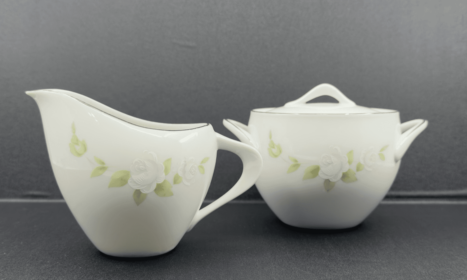 Style House Tudor Rose 3 1/2" Creamer and Covered Sugar Bowl Set - Image 1