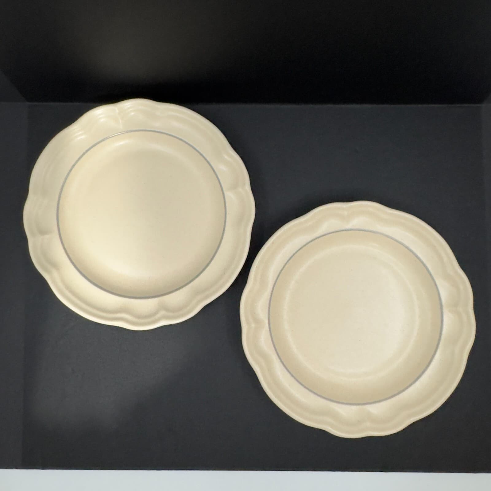 Pfaltzgraff Rememberance Scalloped Bread/Salad Plates Set of 2 - Thumbnail 2