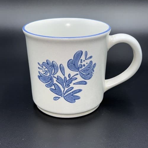 Pfaltzgraff Yorktowne Coffee Cup 10oz White & Blue Stoneware - Thumbnail 2