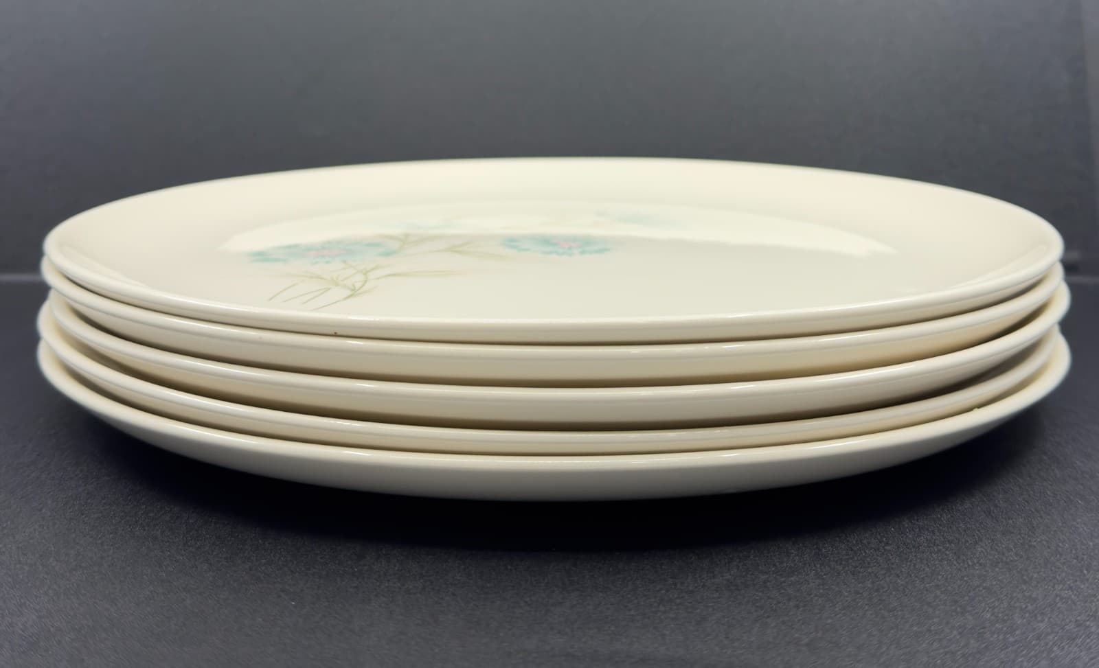Taylor Smith & Taylor Ever Yours Boutonniere Dinner Plates Set of 5 - Thumbnail 4
