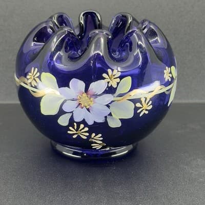 Fenton Royal Purple Rose Bowl 75th Anniversary signed - Hand Painted M Young - Image 1