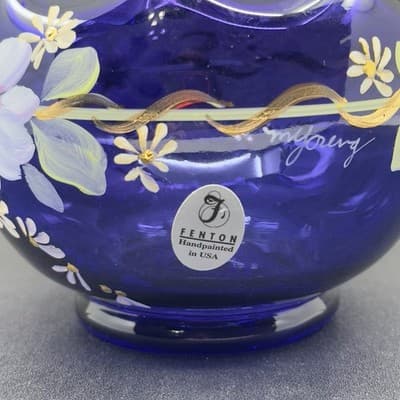 Fenton Royal Purple Rose Bowl 75th Anniversary signed - Hand Painted M Young - Thumbnail 3