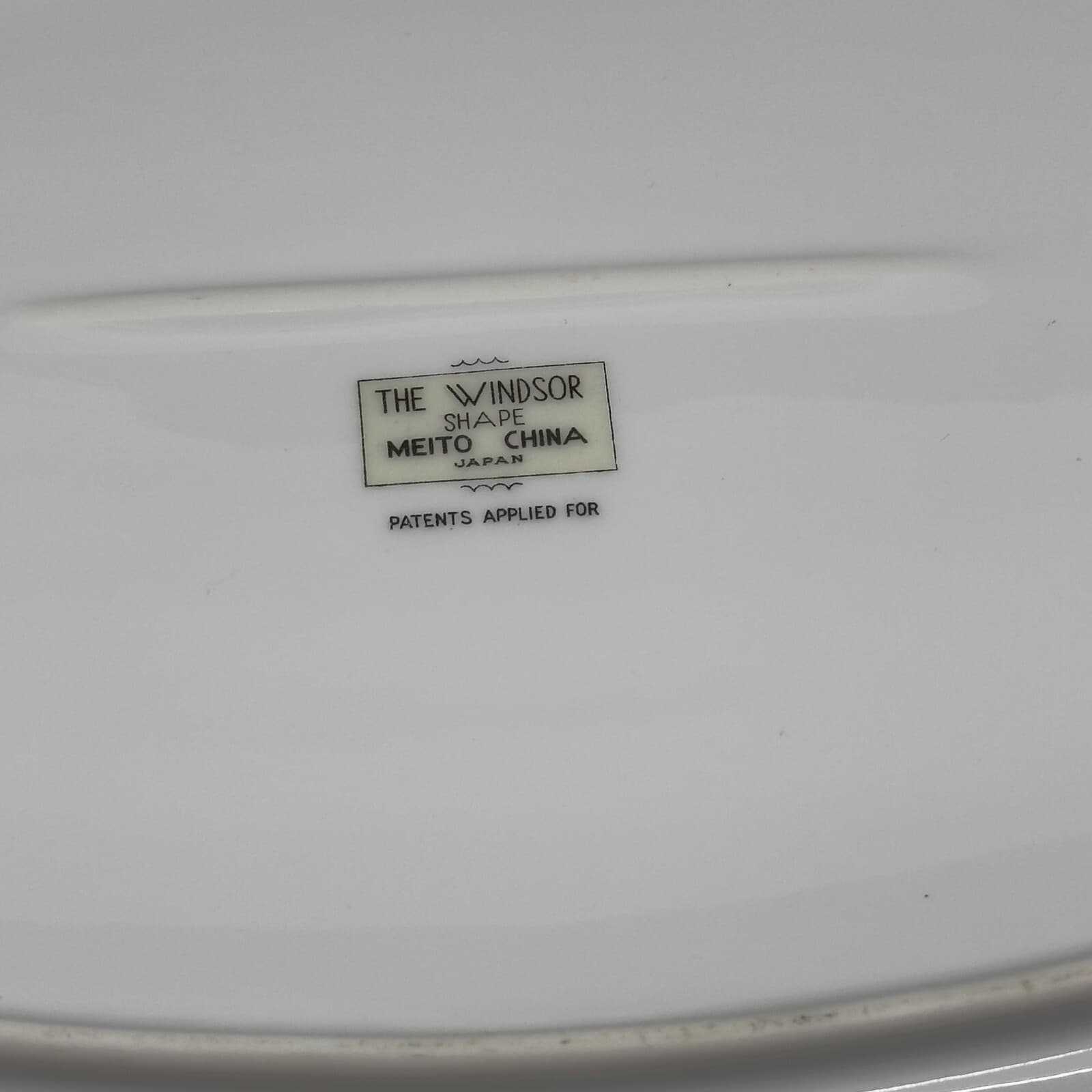 Meito China Modern Windsor 16 3/4" platter patents applied for backstamp - Thumbnail 4