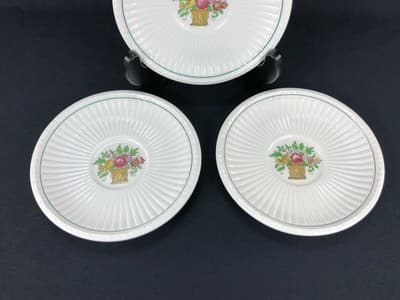 Wedgwood Belmar Etruria ENGLAND Floral Set of 3 Saucers USA Patent Feb. 27,1917 - Thumbnail 2