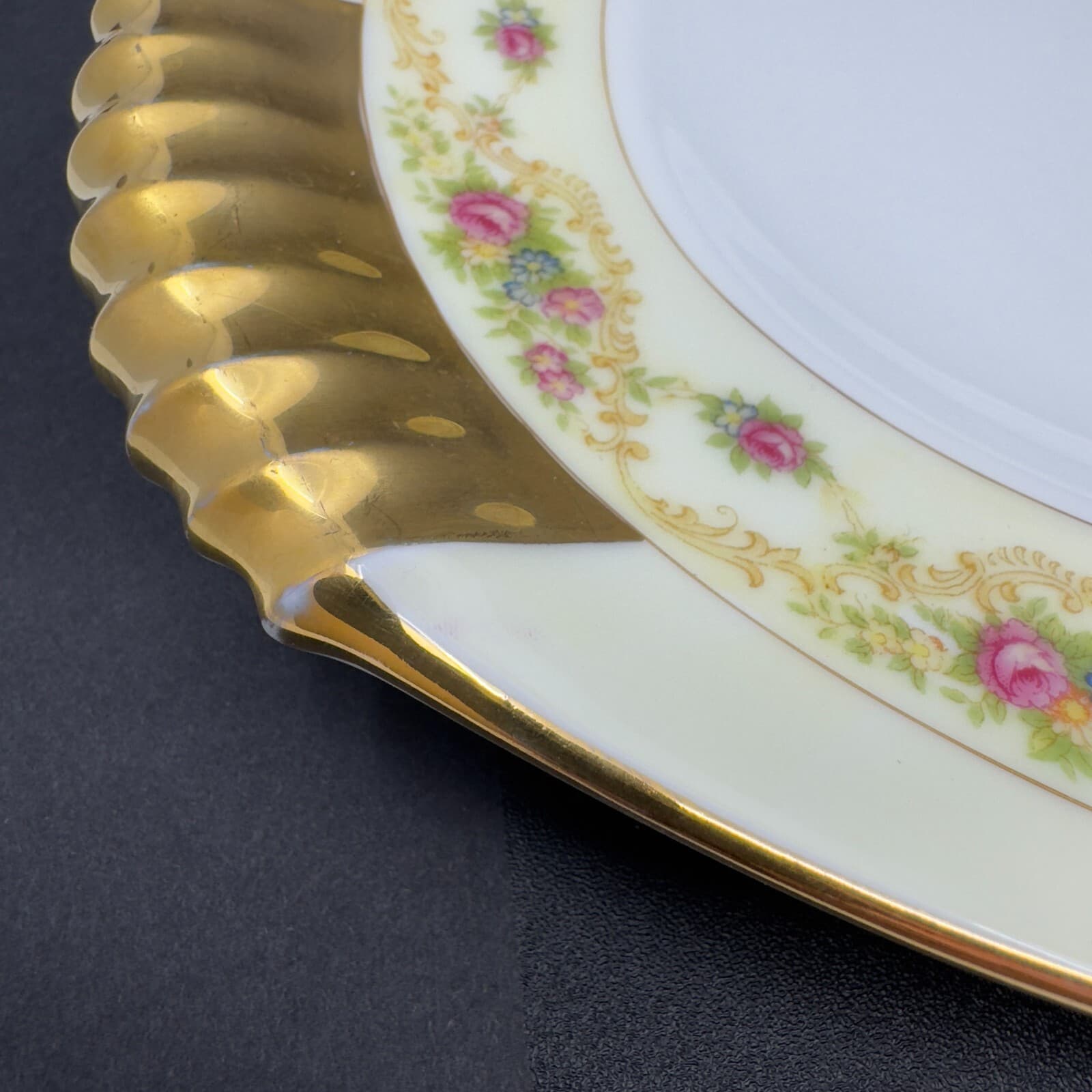 Meito China Modern Windsor 16 3/4" platter patents applied for backstamp - Thumbnail 5