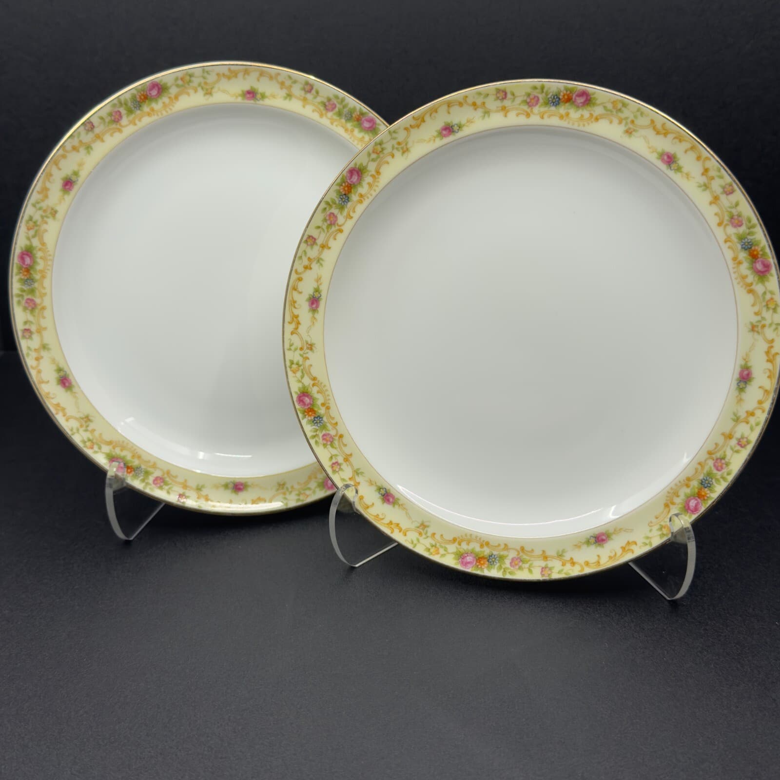 Meito China Modern Windsor 6 1/4" Bread plates 22 karat gold trim set of 2 - Image 1