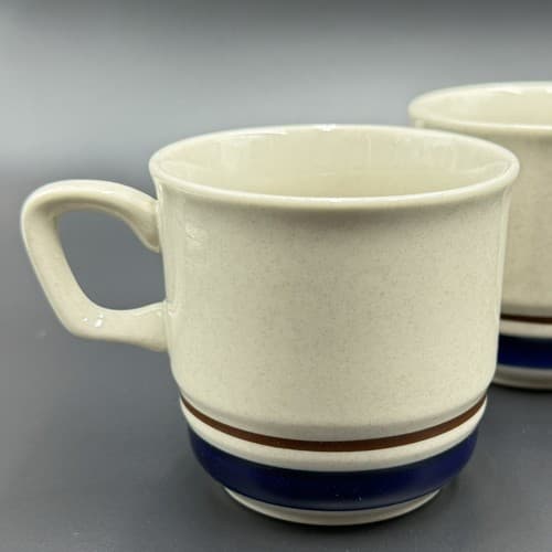 Yamaka Contemporary Chateau Cobalt Blue Stoneware Mugs Cups Set of 4 - Thumbnail 4