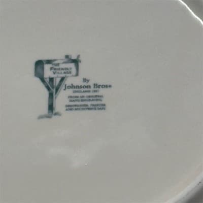 Johnson Brothers Friendly Village Star Shaped Dish Winter Landscape Pattern - Thumbnail 3