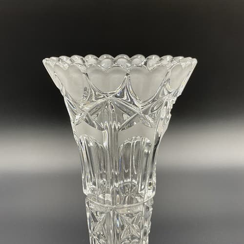 Hofbauer lead Crystal Vase Frosted Heart 8”tall Made In West Germany - Thumbnail 3