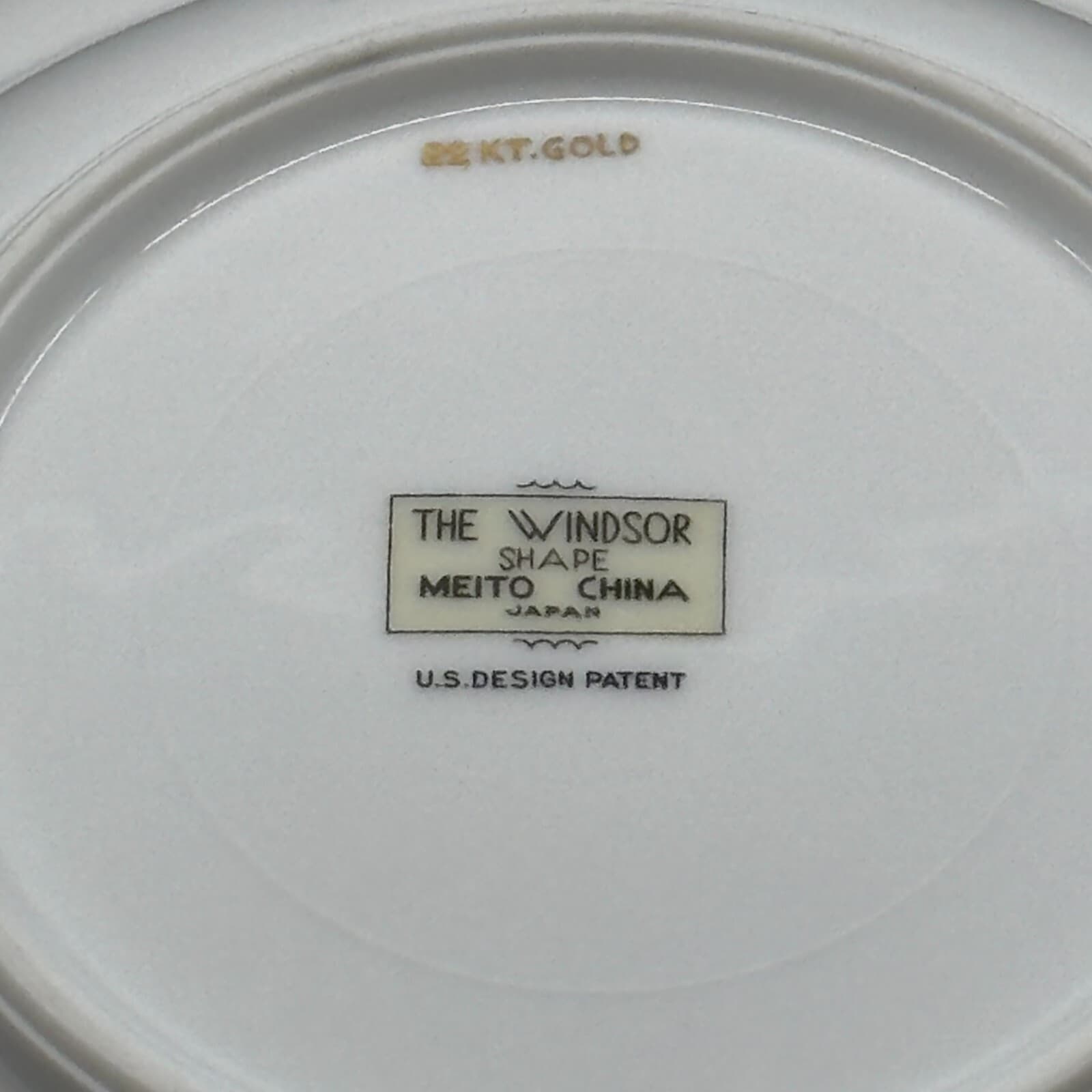 Meito China Modern Windsor Cereal Bowl 7 1/2" 22 karat gold trim Set of 4 - Thumbnail 3