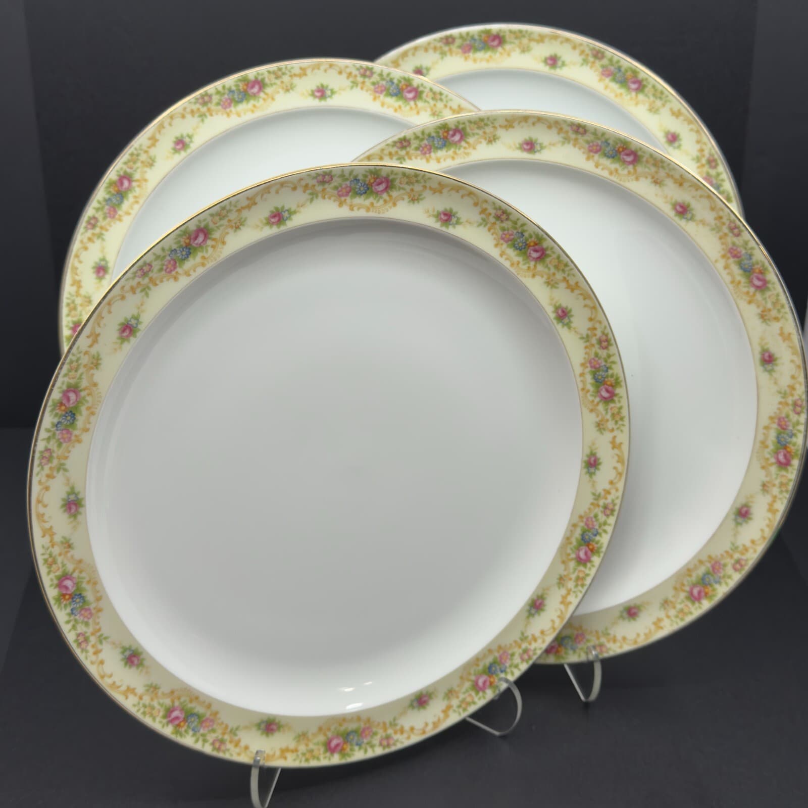 Meito China Modern Windsor 9 3/4" Dinner Plates 22 karat gold trim set of 4 - Thumbnail 5