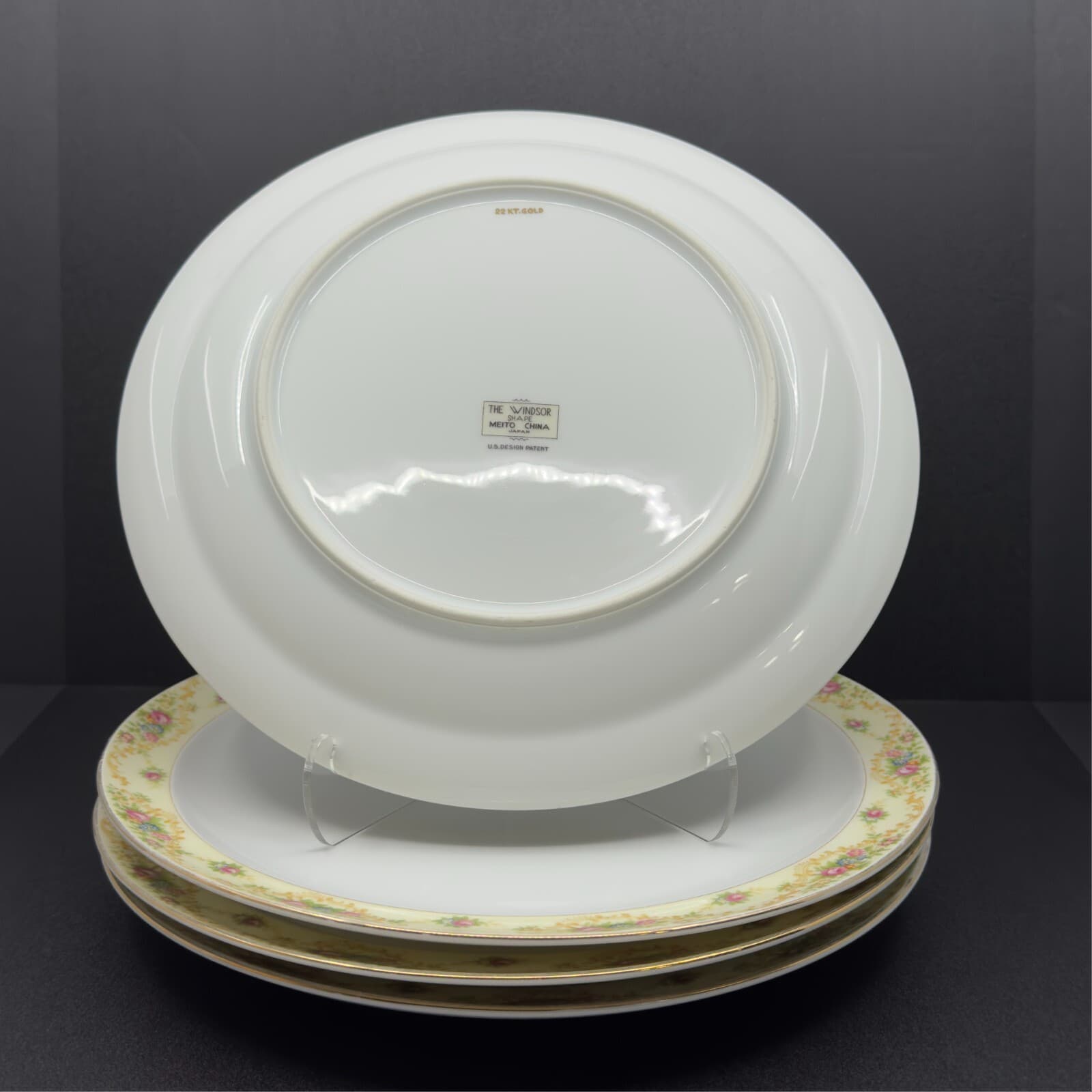 Meito China Modern Windsor 9 3/4" Dinner Plates 22 karat gold trim set of 4 - Thumbnail 2