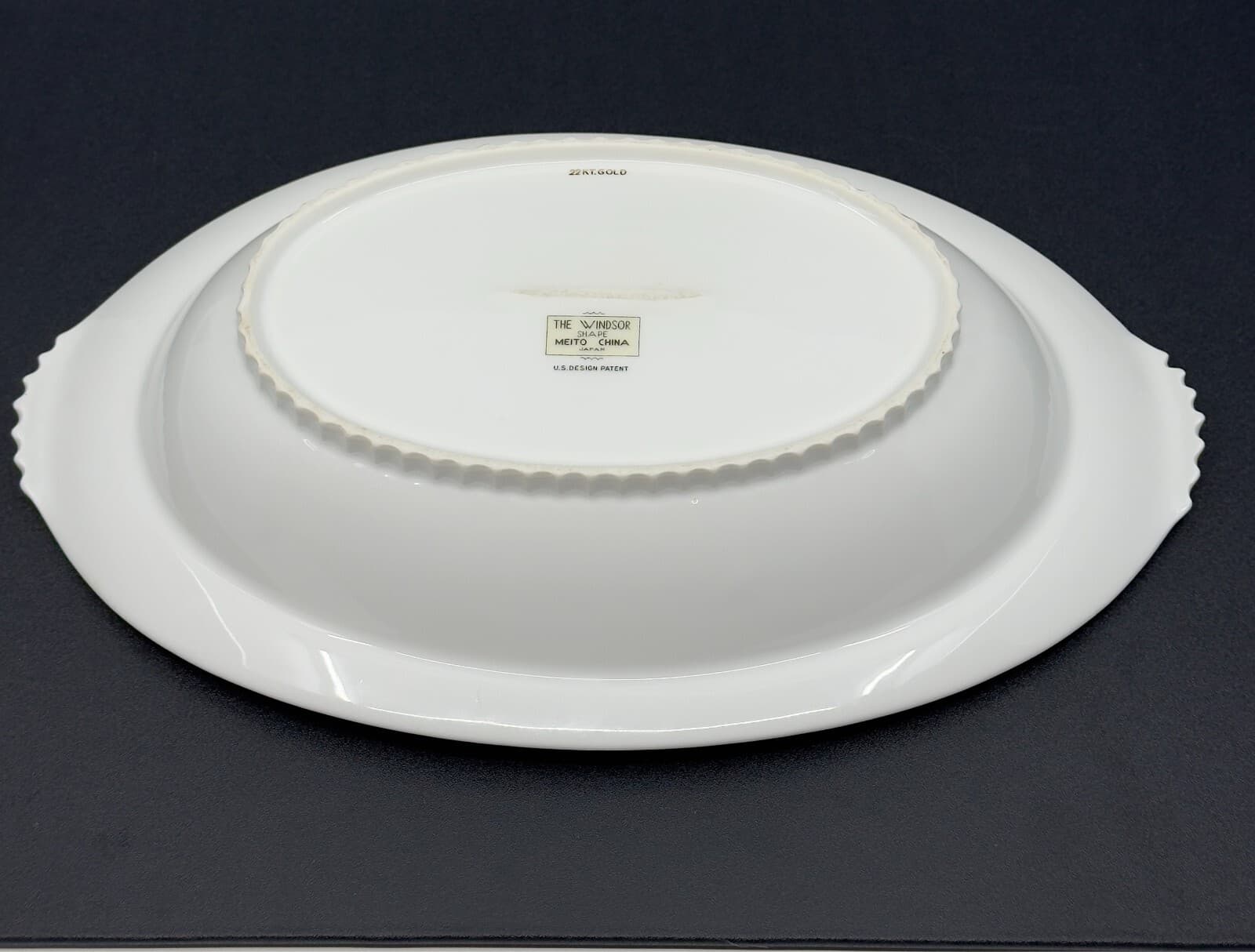 Meito China Modern WIndsor Vegetable Serving Bowl 22 Kt Gold trim - Thumbnail 4