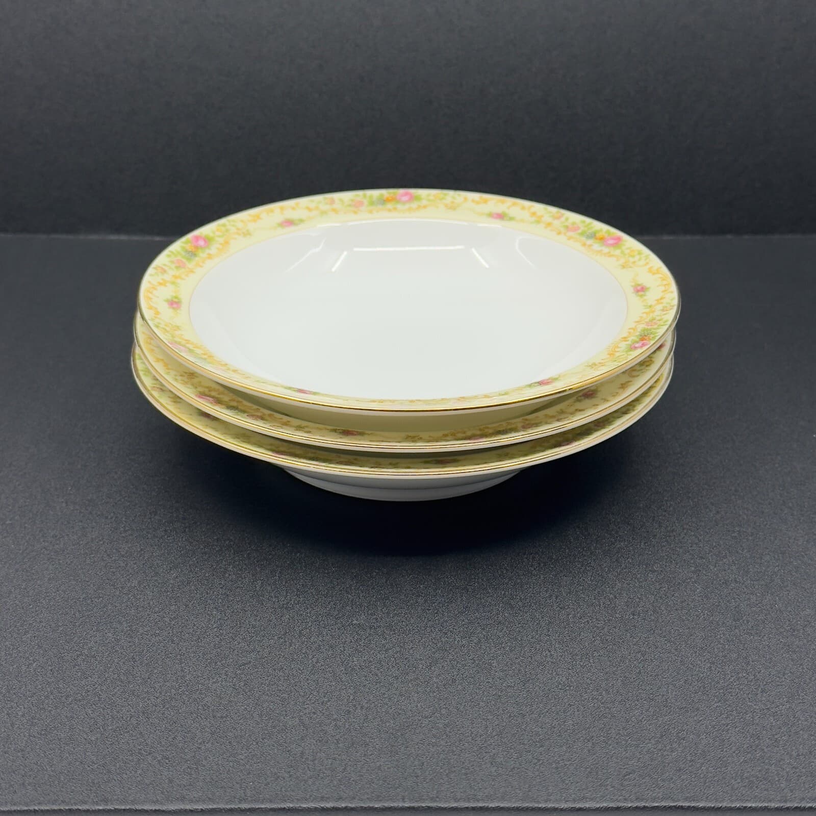 Meito China Modern Windsor 5 3/4" dessert bowls 22 karat gold trim (x3) - Thumbnail 5