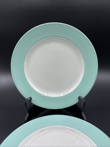 Martha Stewart 7 3/4" Stoneware Plates ( set of 2) - Thumbnail 2