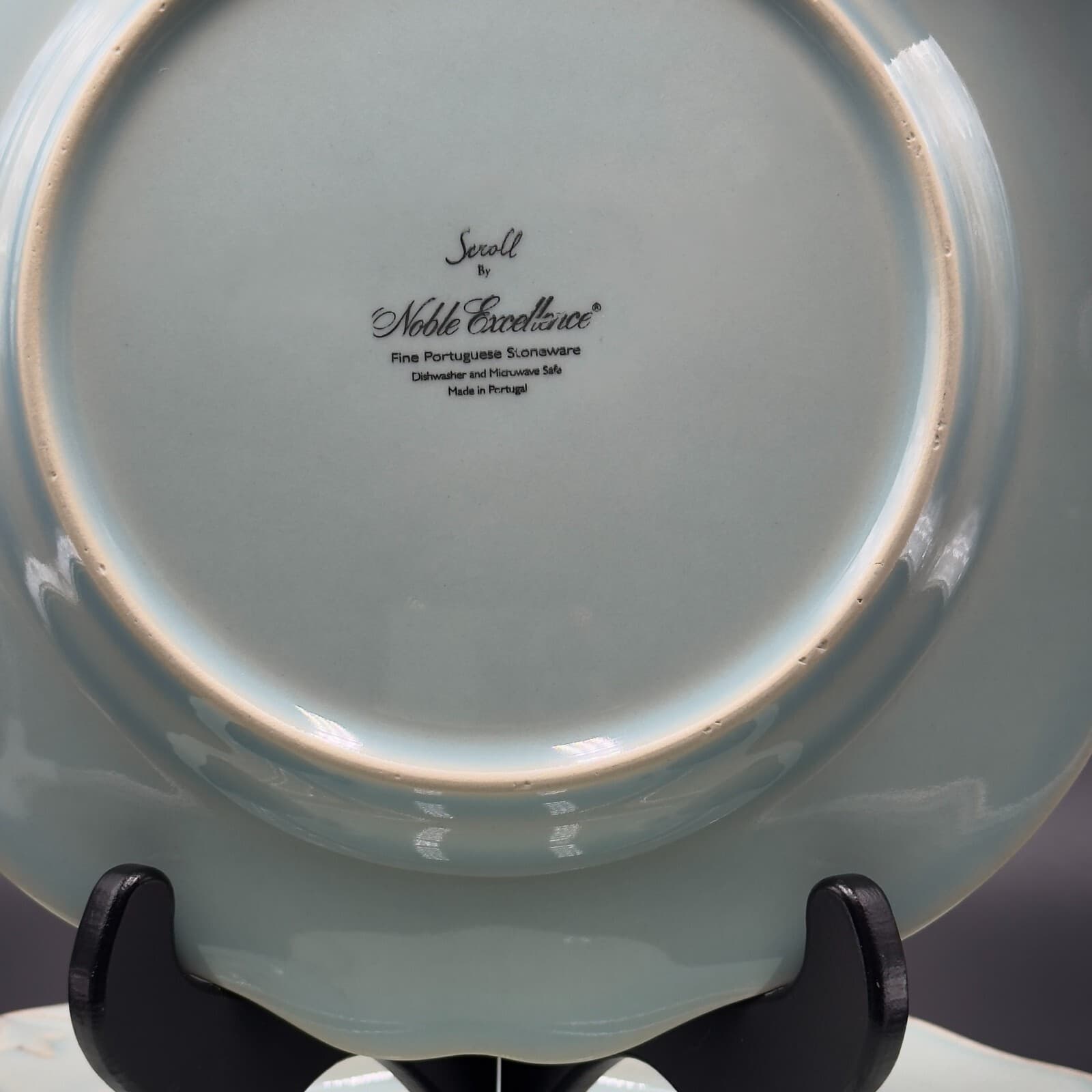 Noble Excellence "Scroll" 9" Salad Plates Set of 2 - Thumbnail 3