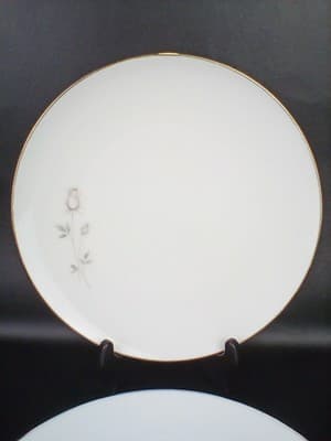 Noritake Pasadena 6311 Dinner Plates(x2) Pink/Gray Rose Buds 10.5” Platinum trim - Thumbnail 2