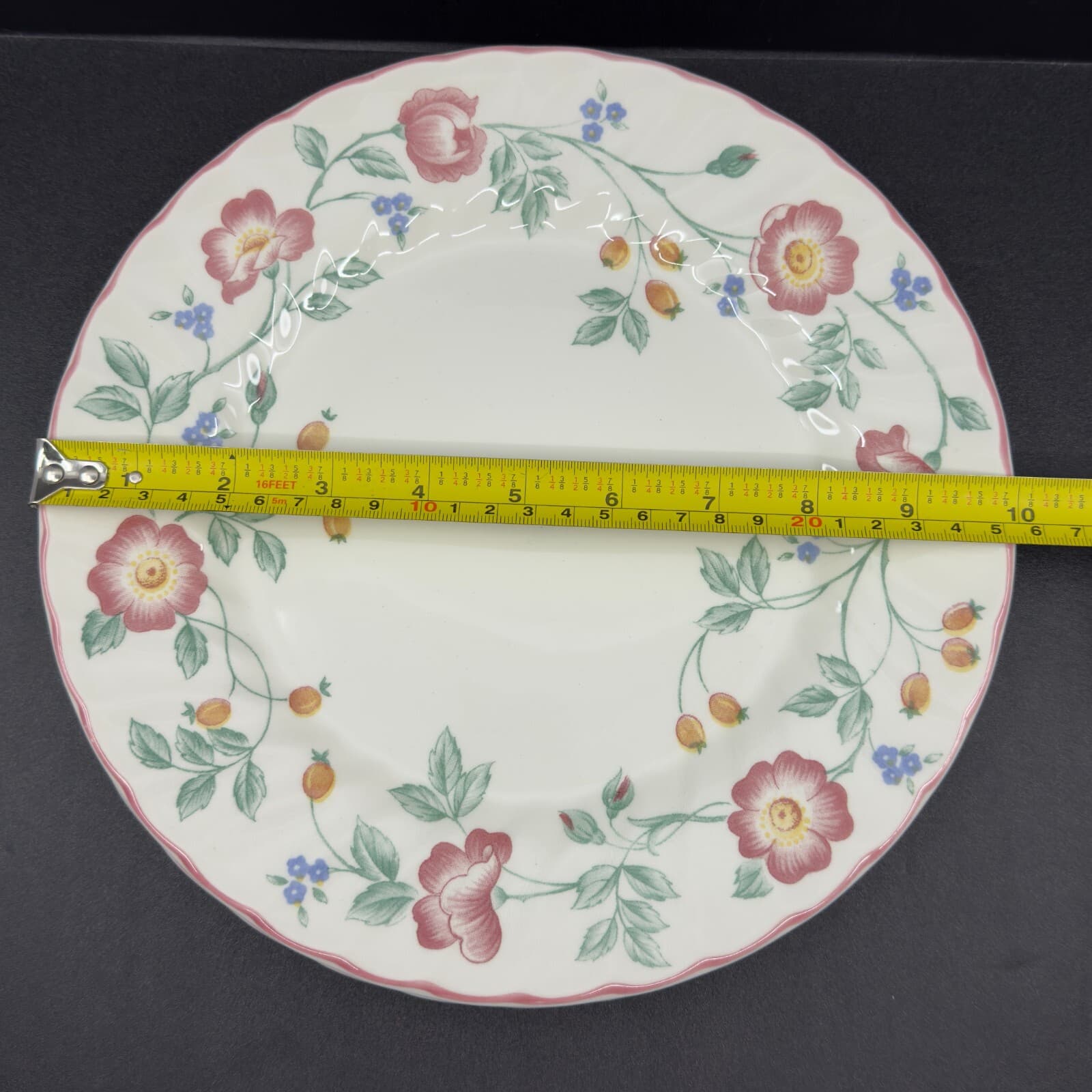 Churchill Staffordshire Briar Rose 10" Dinner Plates Set of 2 - Thumbnail 3