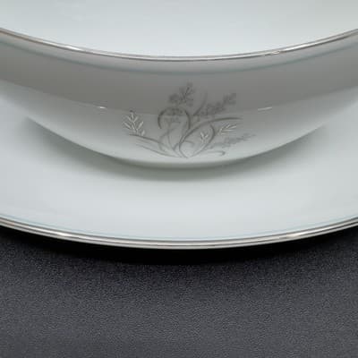 Noritake China Taryn Sauce Boat w/ Attached Underplate 5912 - Thumbnail 3