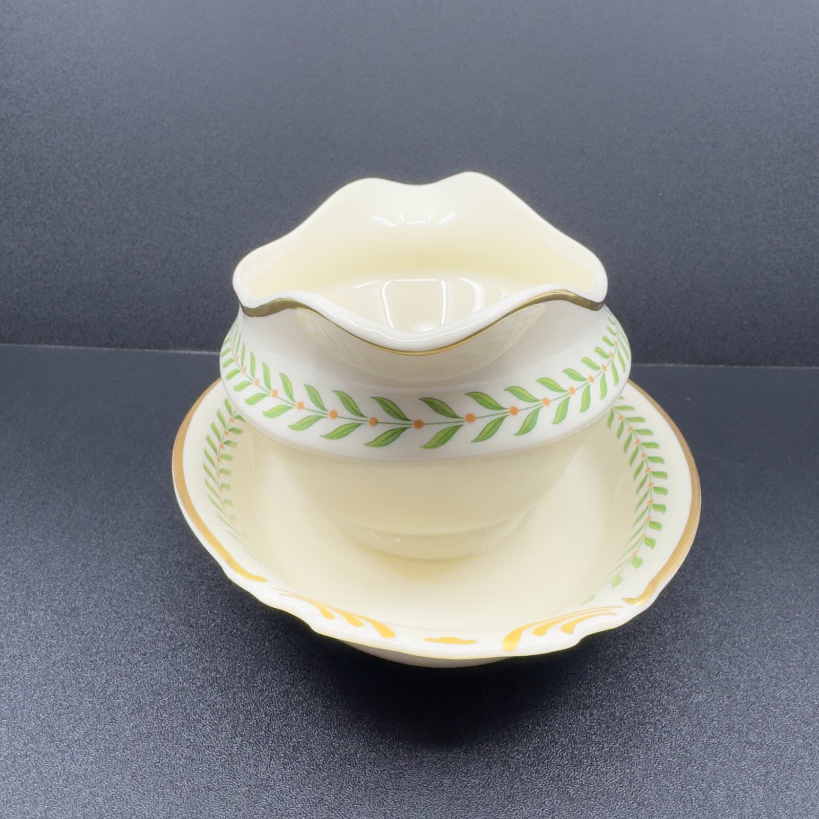 Syracuse China Old Ivory Greenwood Sauce Boat with attached Underplate - Thumbnail 2