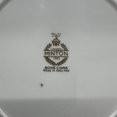 Minton Malta Gold Bread Plate 7 3/4 Inches - Thumbnail 3