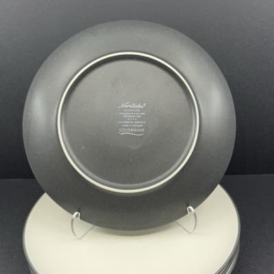 Noritake Colorwave Graphite Salad Plates 8 1/4" Set of 4 - Thumbnail 2