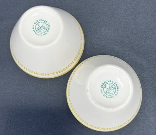 Syracuse China set of 2 fluted bowls -2 1/2" - Thumbnail 3