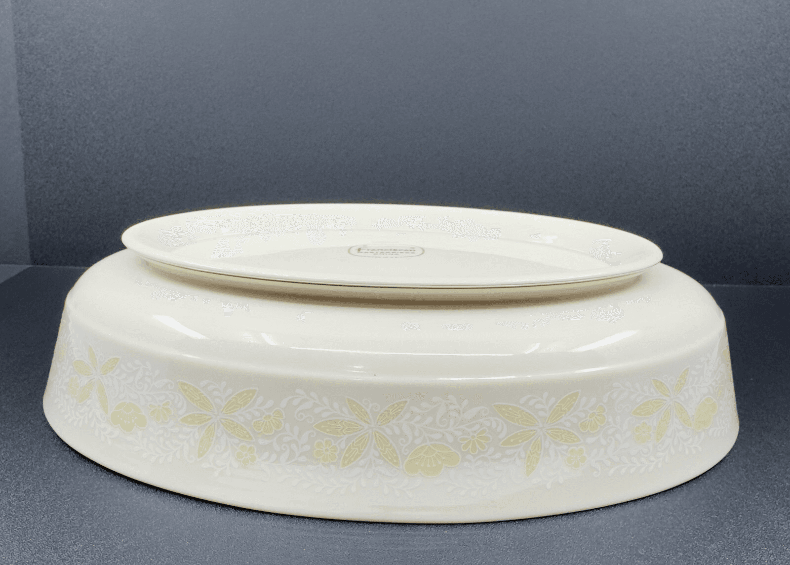 Franciscan Crinoline Oval Serving Bowl 9" - Thumbnail 2