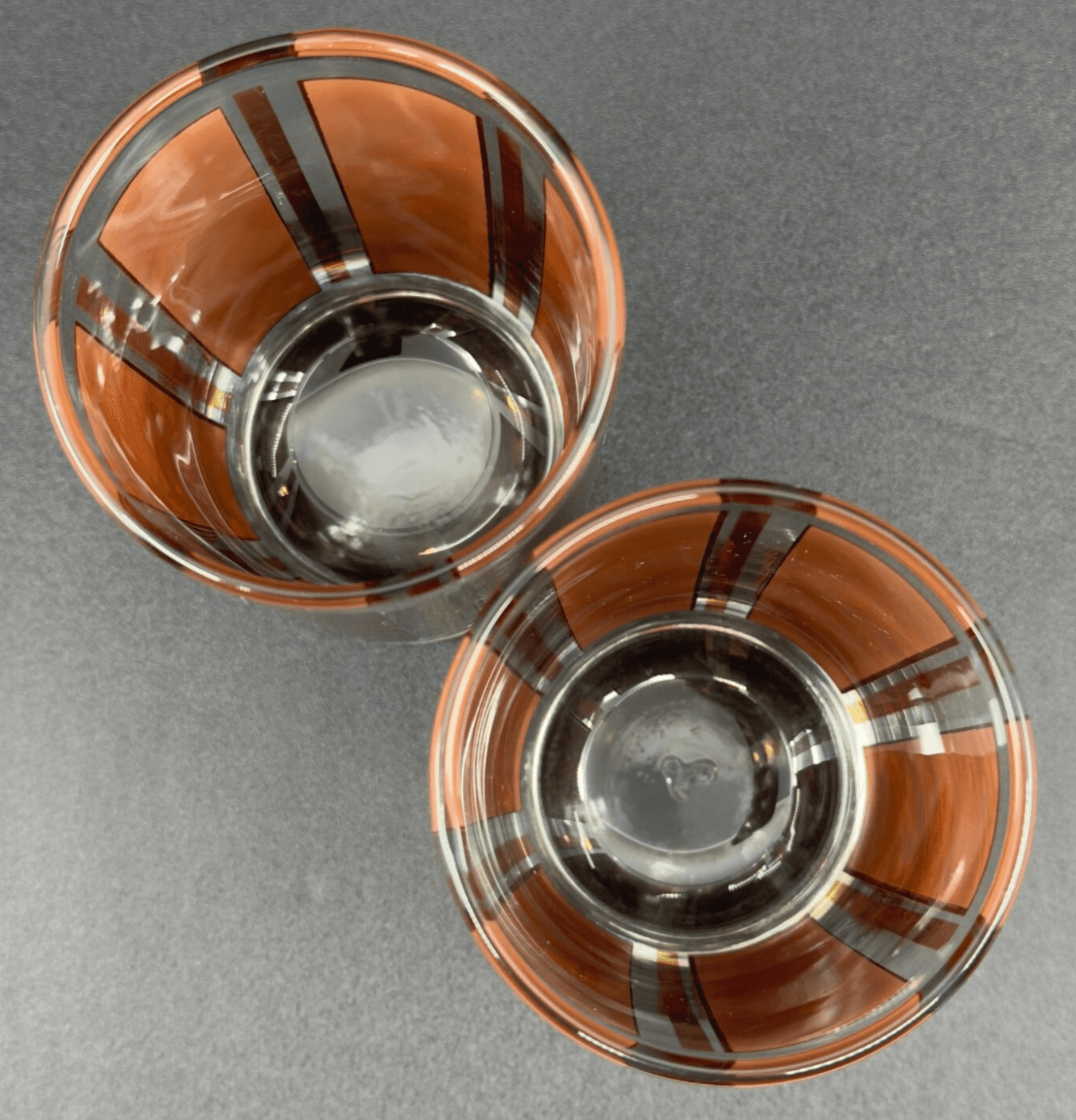 MCM Vintage Libbey Woodgrain Brown and Gold Panel 5" Glass Tumblers Set of 2 - Thumbnail 3