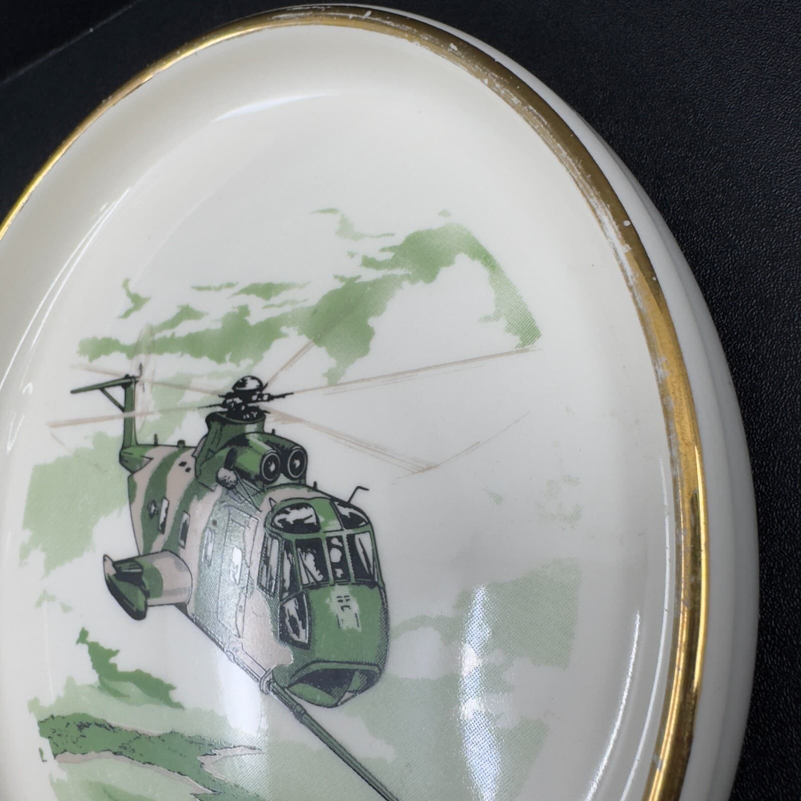 "Jolly Green Giant" Sikorsky HH-JE 6 3/4" Cigar / Trinket Dish - Thumbnail 2