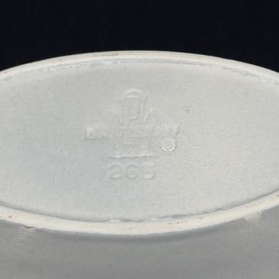 Pfaltzgraff Yorktowne 9 7/8" Au gratin dish old castle markings #265 USA - Thumbnail 3