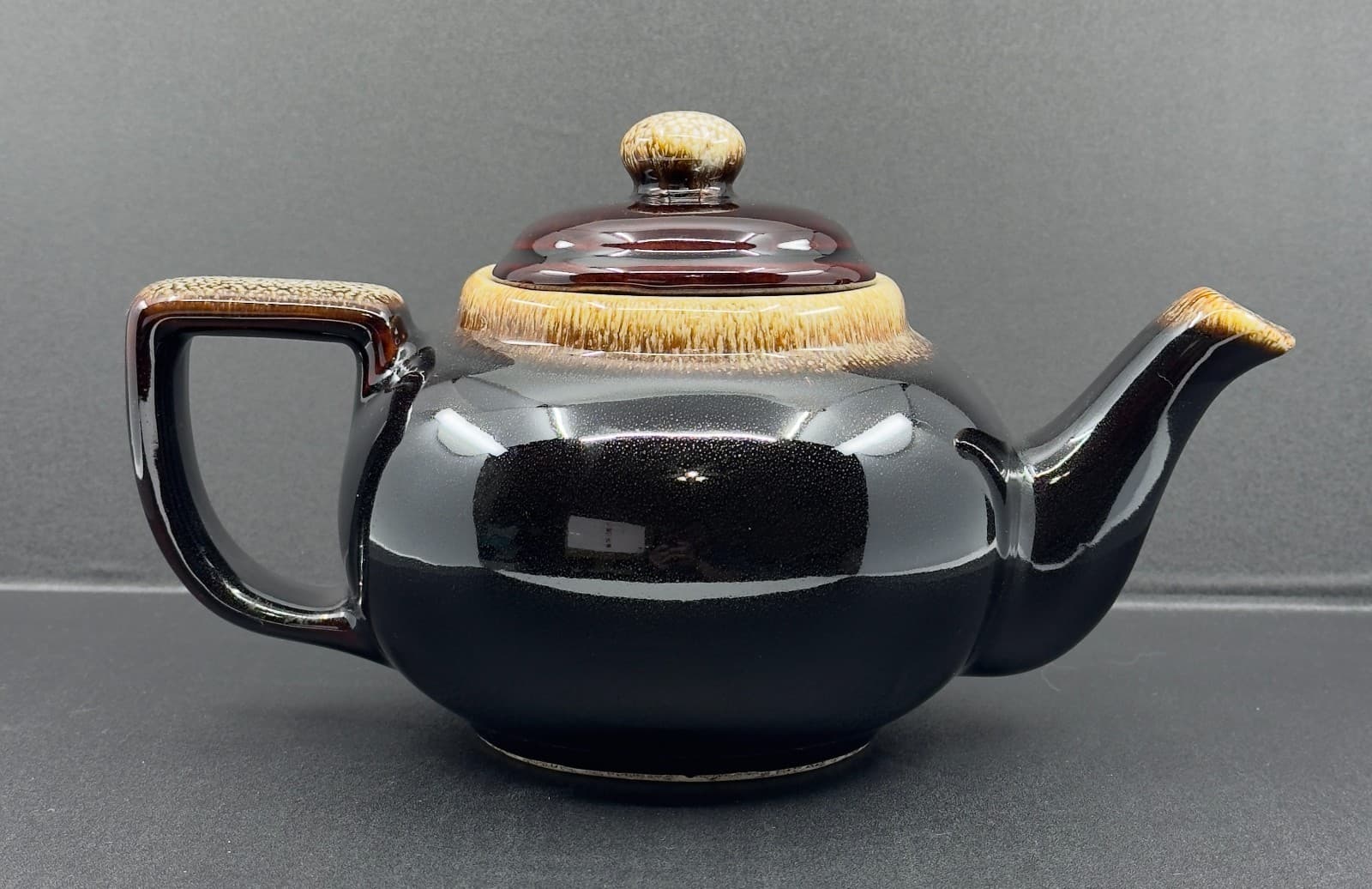 Pfaltzgraff Gourmet Brown Teapot & Lid #550 4 Cup