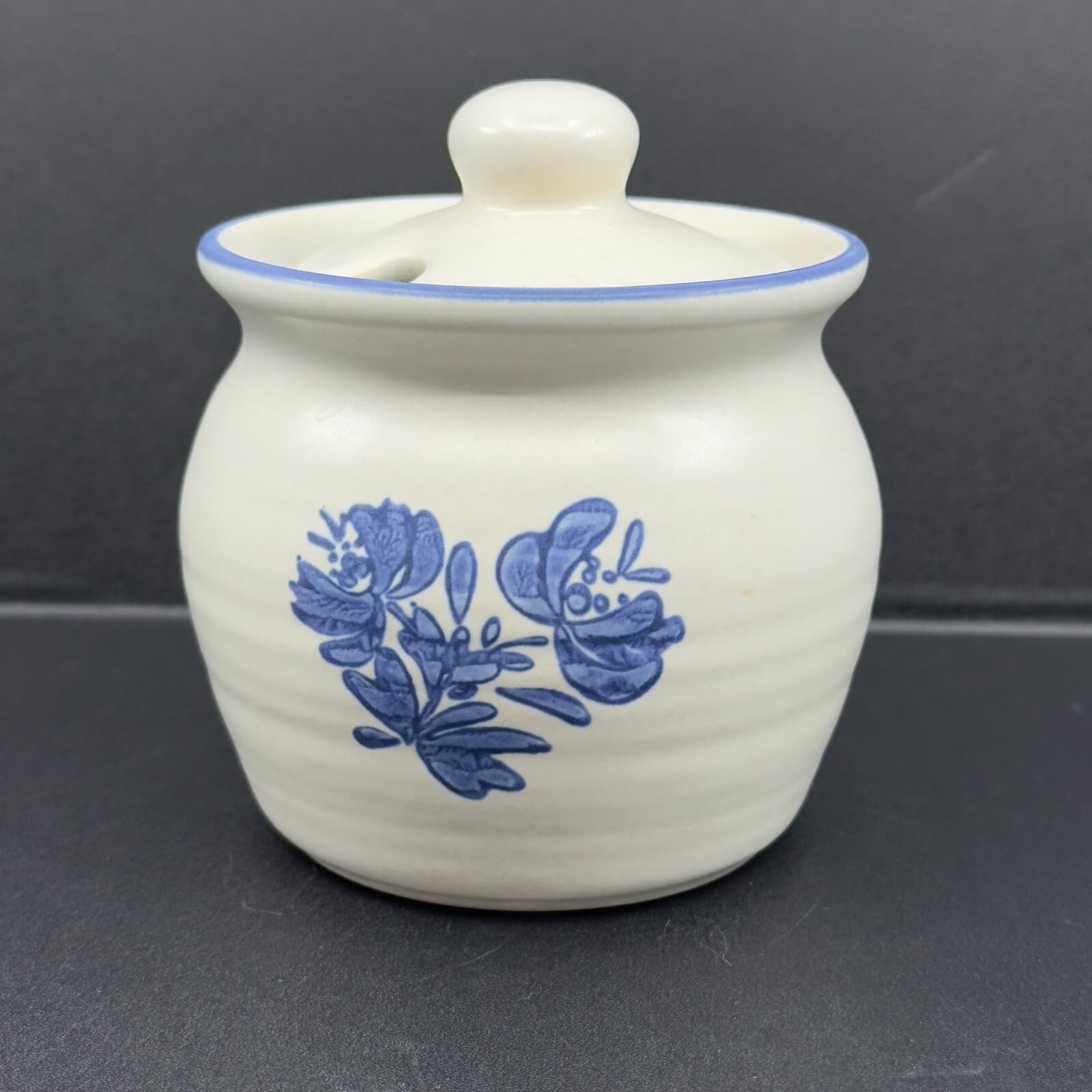 Pfaltzgraff Yorktowne Honey/Jelly Jar 4 1/4" tall, #22 With lid no spoon