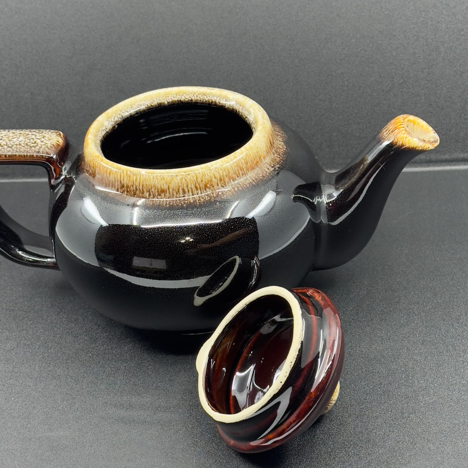 Pfaltzgraff Gourmet Brown Teapot & Lid #550 4 Cup - Thumbnail 3