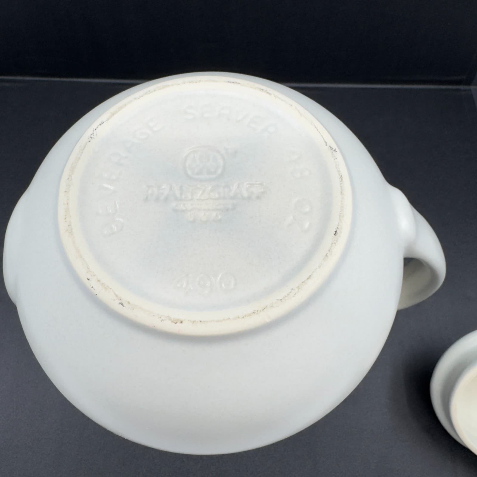 Pfaltzgraff Yorktowne 8" Beverage Server 48oz #490 - Thumbnail 4