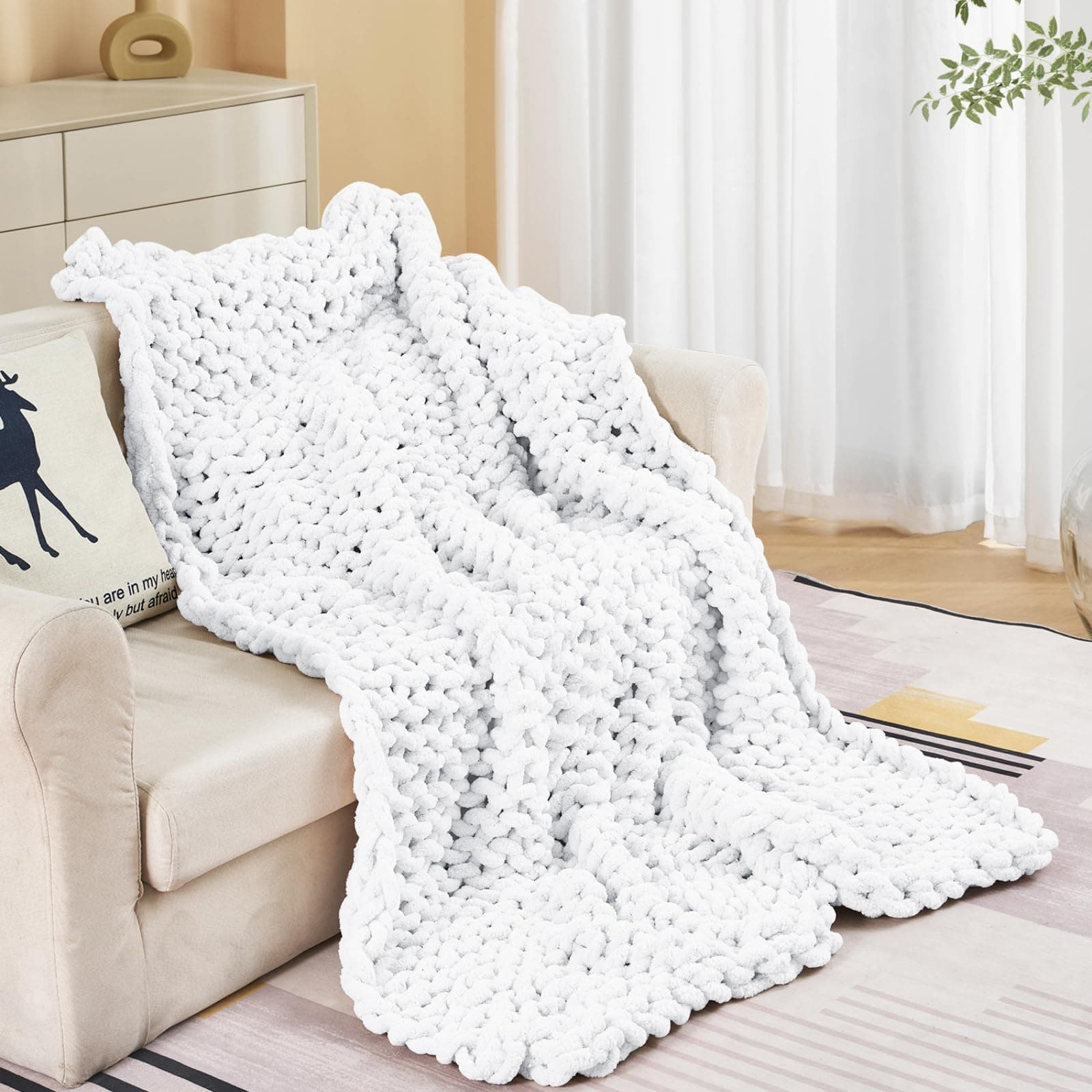 EILYEE Pure White Chunky Chenille Yarn for Crocheting - Durable Soft Yarn,Thick - Thumbnail 3