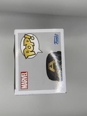 Marvel Collector Corps Funko Pop! Captain America Iron Man Pin - Thumbnail 6