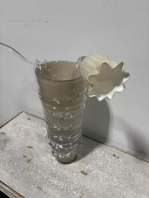 Glass Vase With Glass Flowers - Thumbnail 2